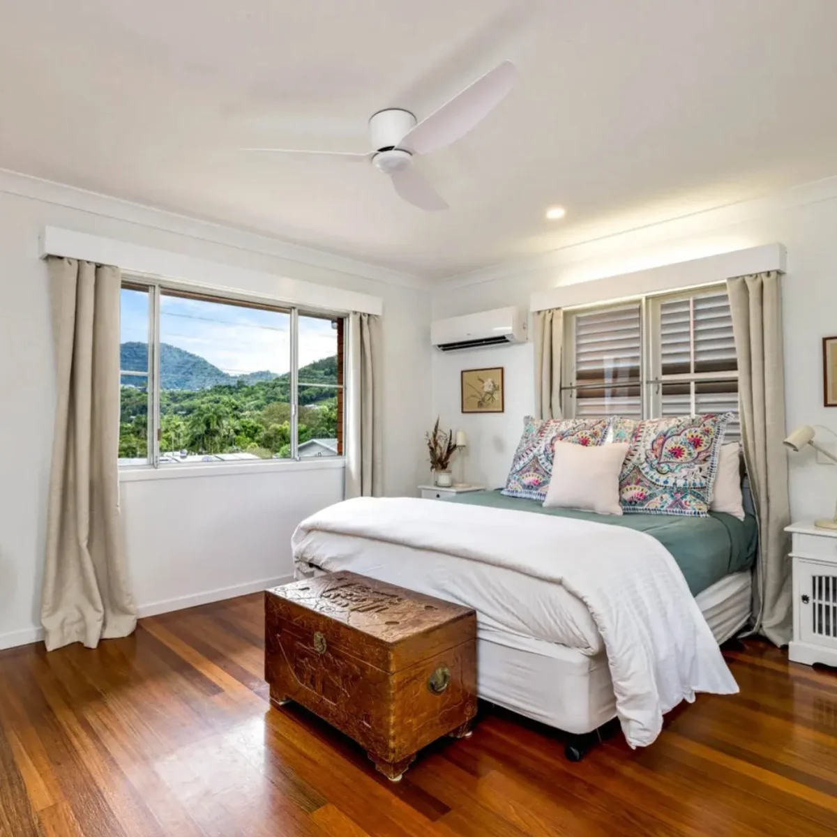 claro-whisper-low-profile-dc-ceiling-fan-52-inch-with-light-bedroom